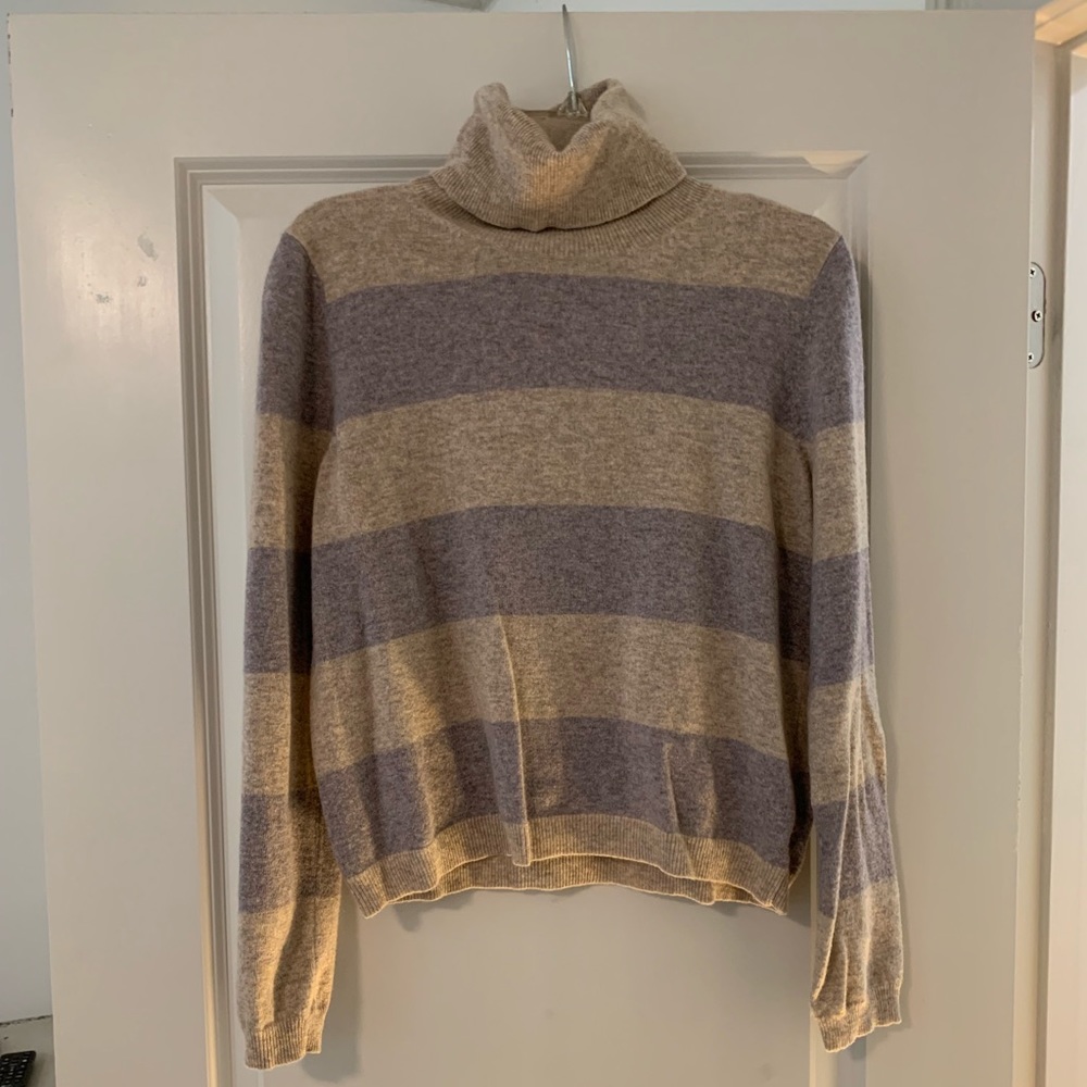 Theory crop turtle neck